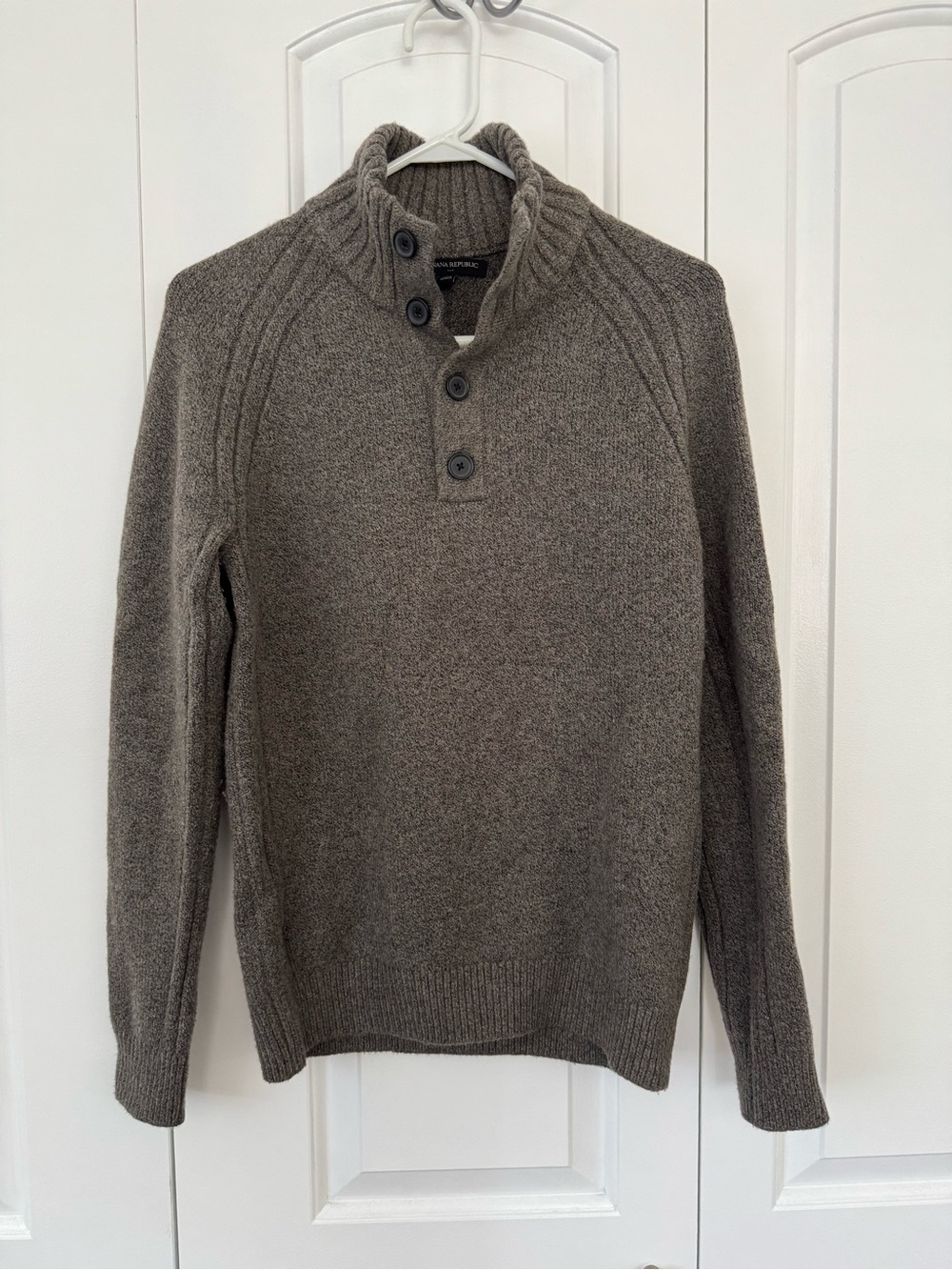 Banana Republic Mock Neck pullover